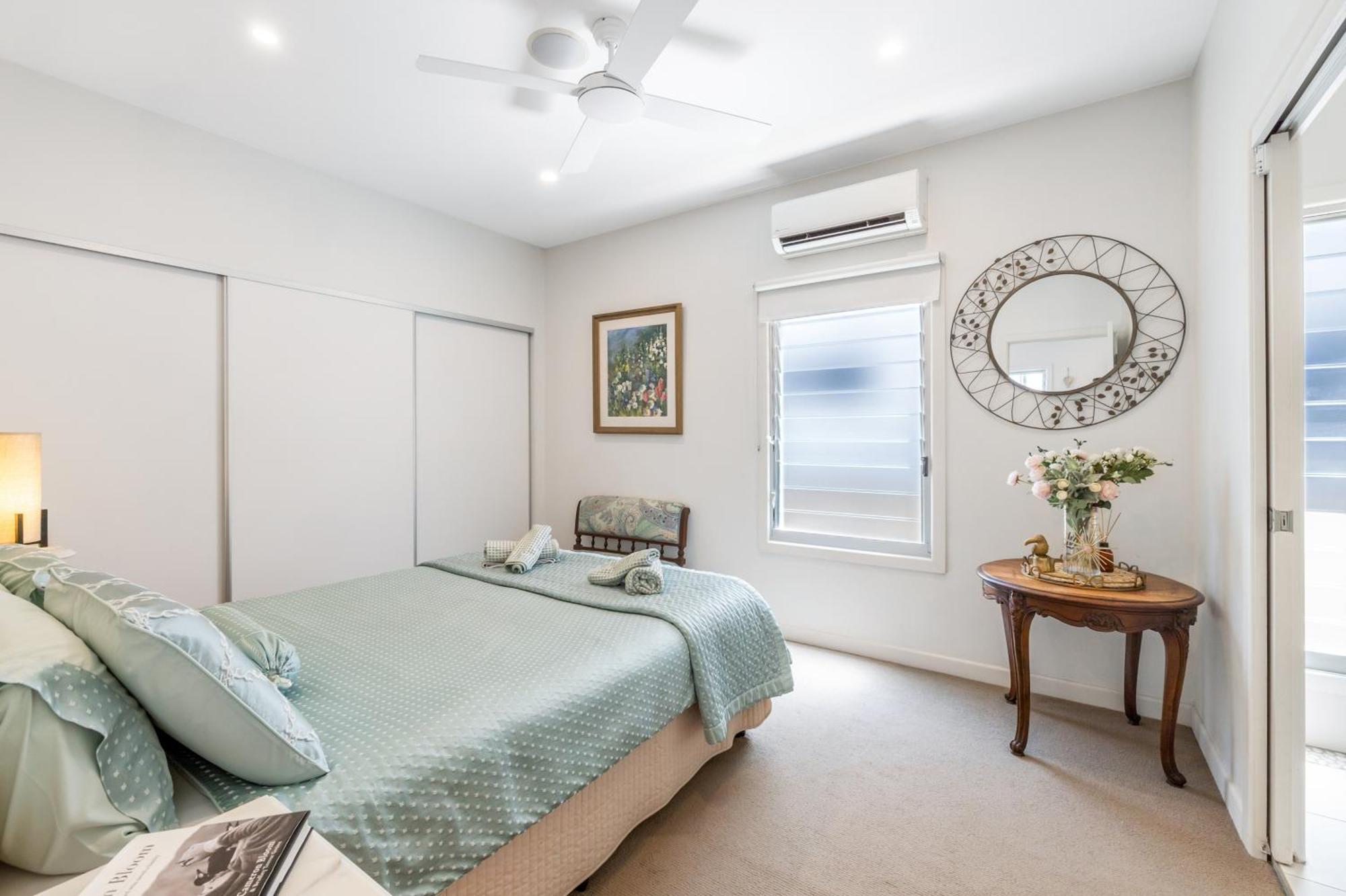 דירות בריסביין On Esplanade Own Flat & Pool, Manly Cafe Precinct מראה חיצוני תמונה
